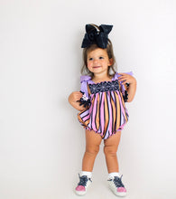 Load image into Gallery viewer, Girls Trick Or Chic Bubble
