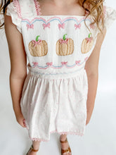 Load image into Gallery viewer, GIRLS PUMPKIN PRETTY SMOCKED SHORT SET
